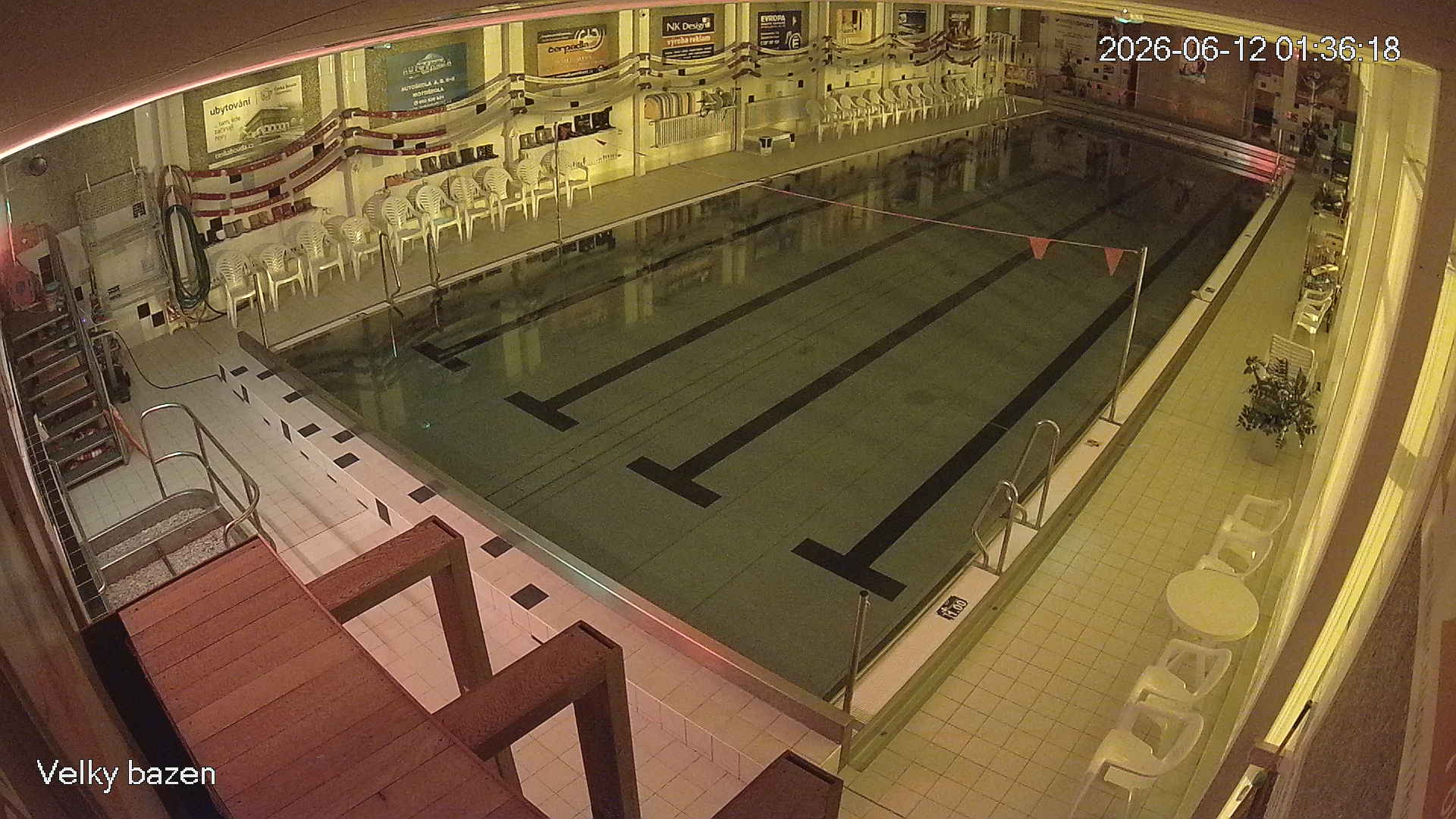 Velký plavecký bazén