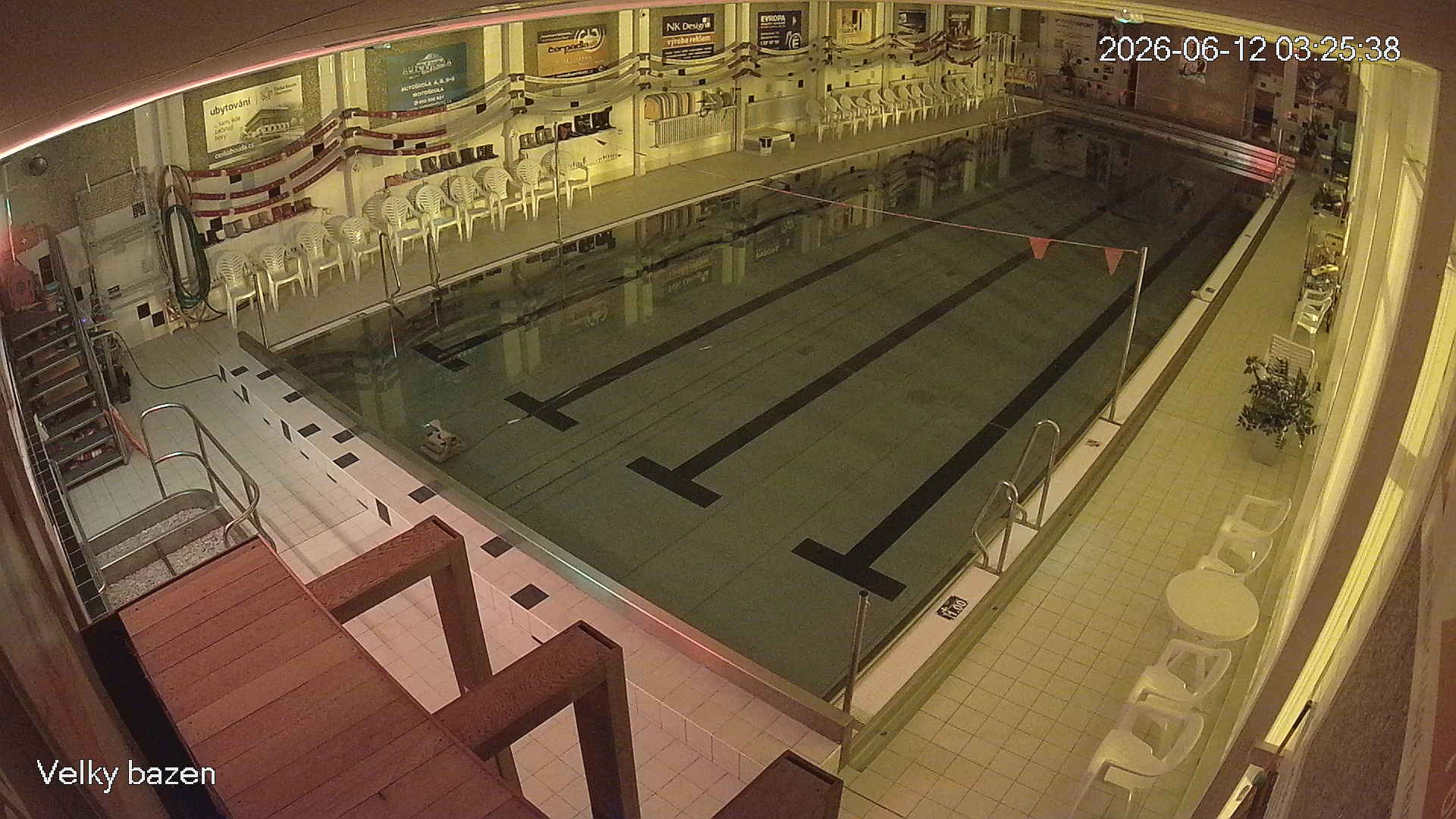 Velký plavecký bazén